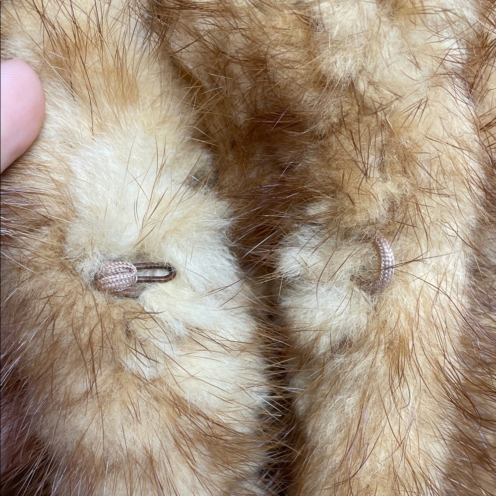PAULA LISHMAN Limited Hand Knit Mink Fur Cape Poncho Wrap Shawl One Size - Picture 11 of 17
